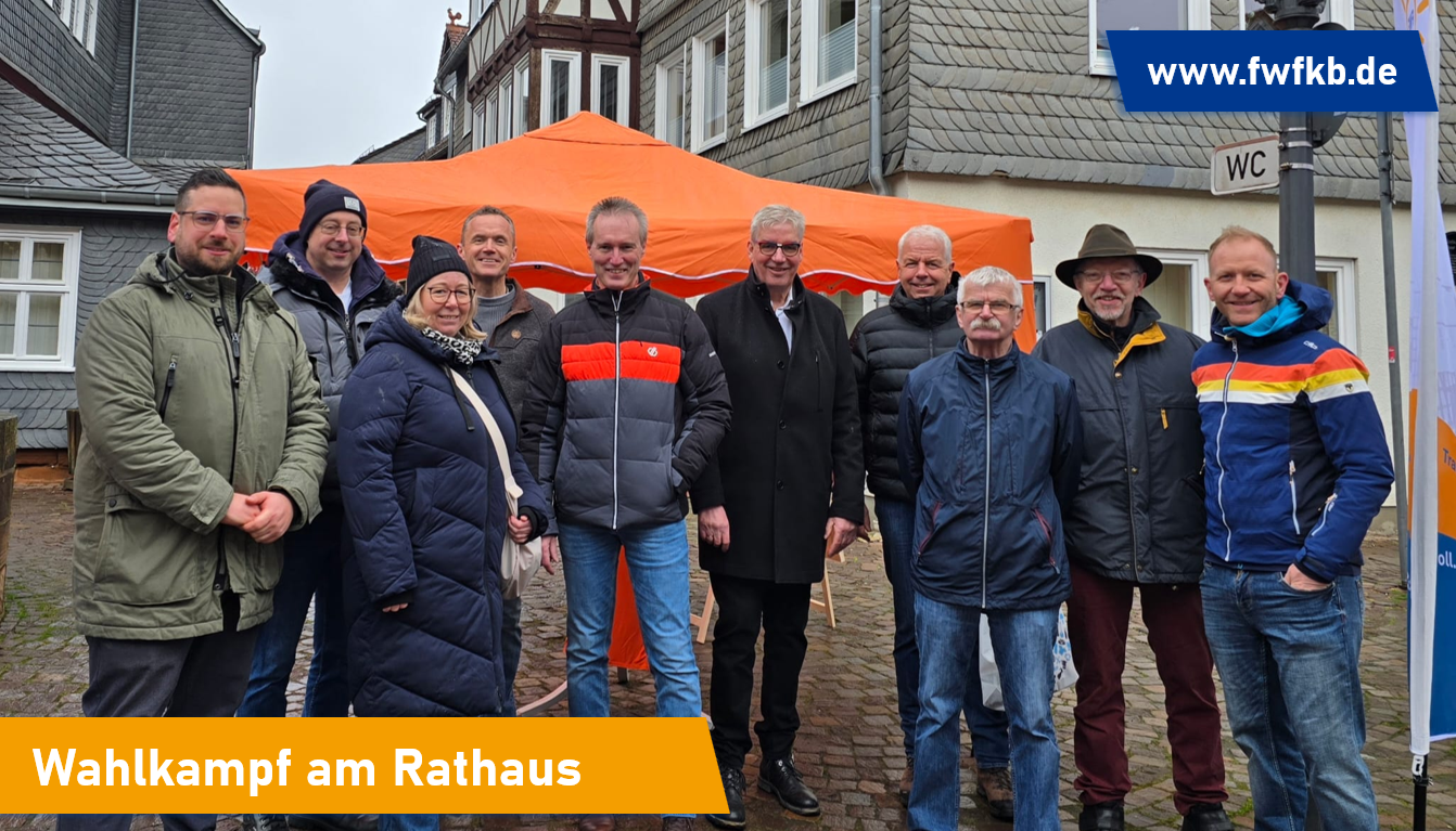 Landrat Jürgen van der Horst und Uwe Steuber unterstützen Freie Wähler im Wahlkampf